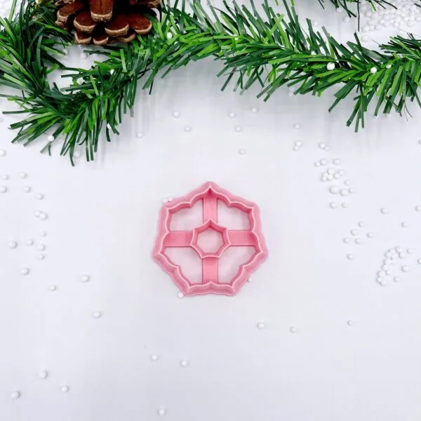 Elegant Christmas Wreath Clay Cutter Cookie Cutter