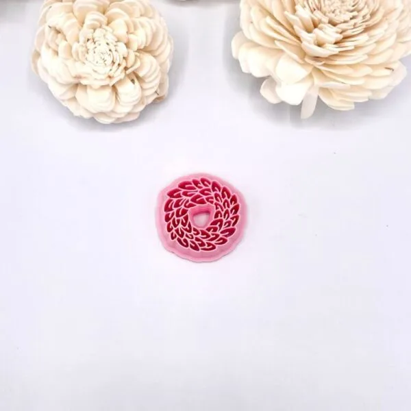 Festive Christmas Wreath Clay Cutter