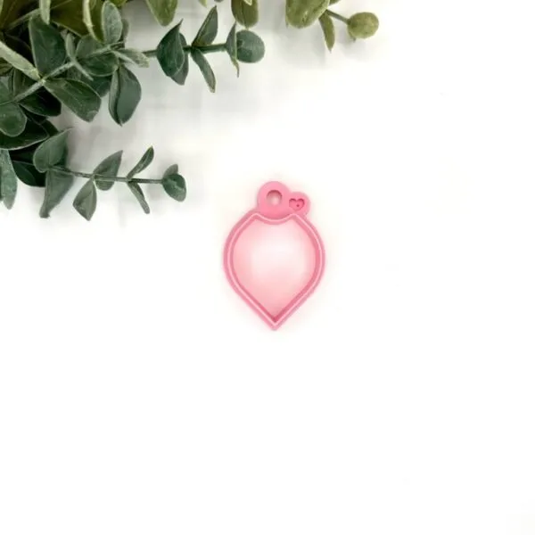 Featherly Pendant Clay Cutter