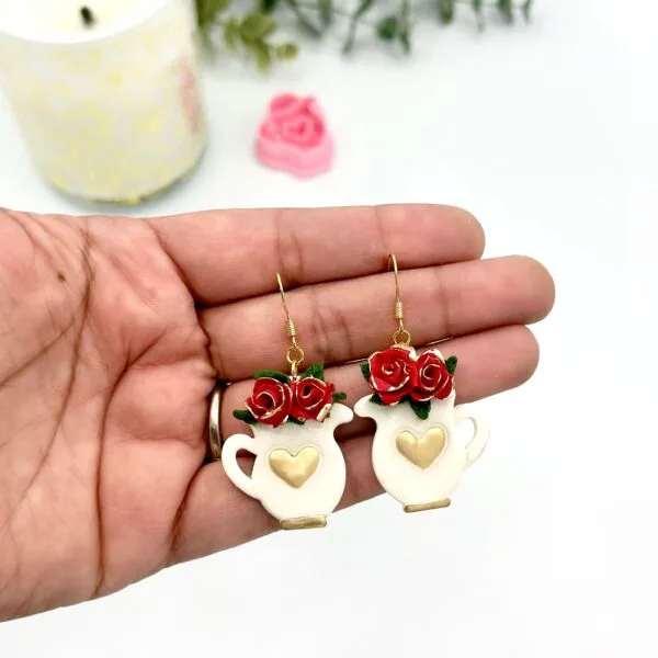 Love Pitcher Flower Vase Clay Cutter